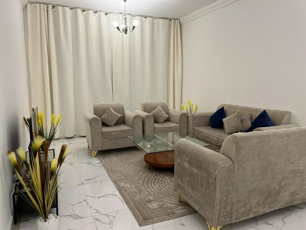 Oasis Tower Family Apartment 3004 Ajman Exterior foto